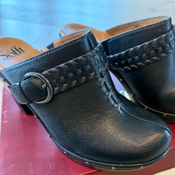 Sofft Black leather heeled mule size 7 - Picture 1 of 5